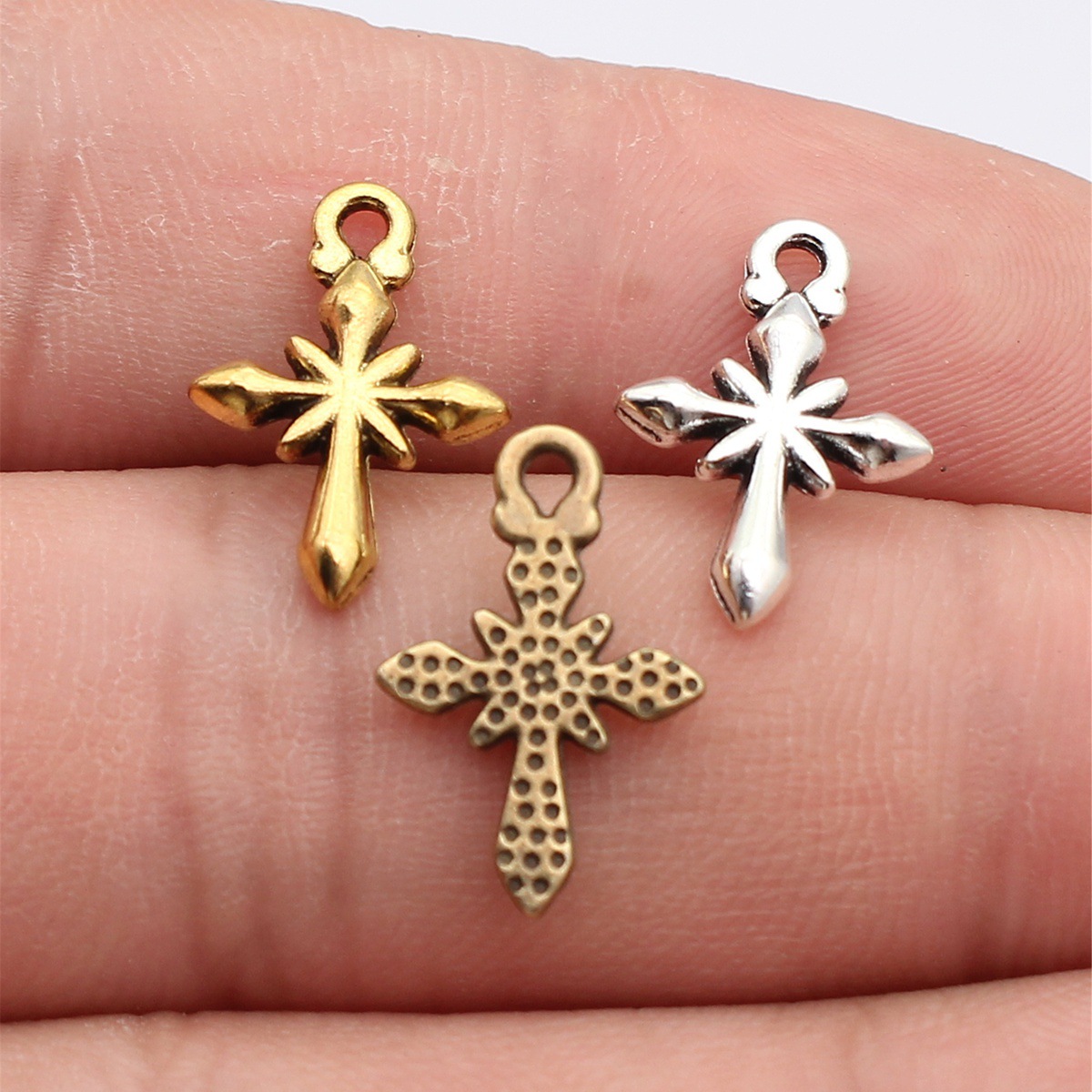 WYSIWYG 40個 18x12mm 3色 アンティークブ - Vintage Fashion Stores のレビューと価格